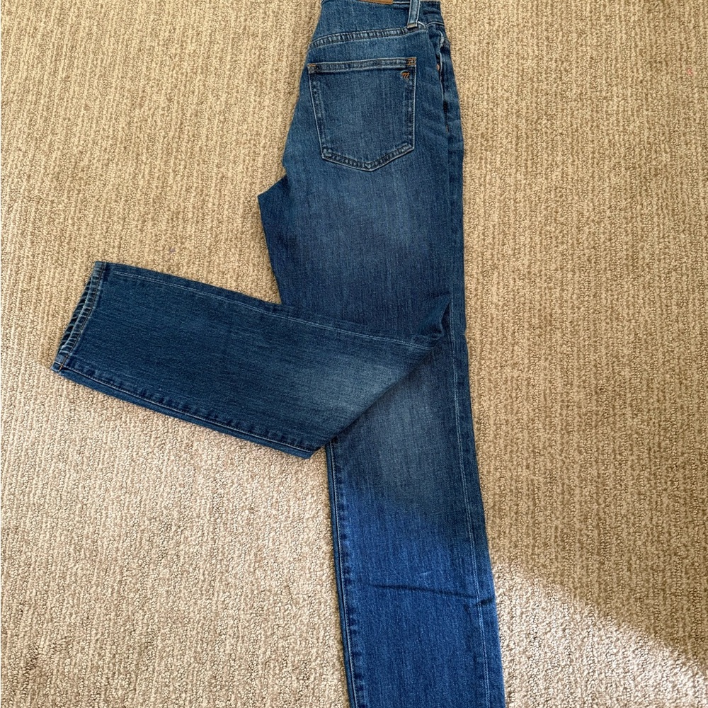 Madewell Straight-Leg Jeans in Medium Blue Wash